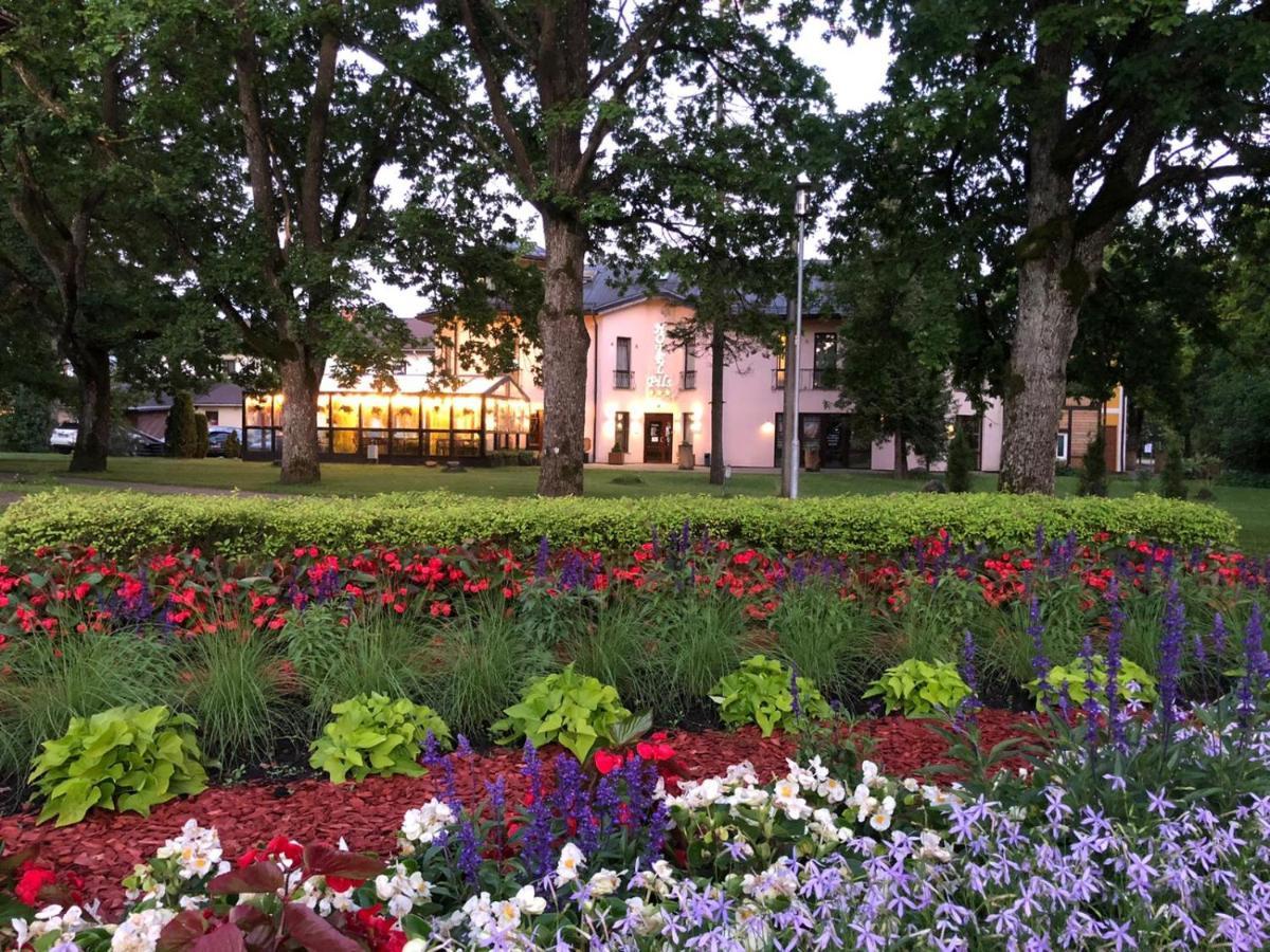Hotel Pils With Self-Check In Sigulda Luaran gambar